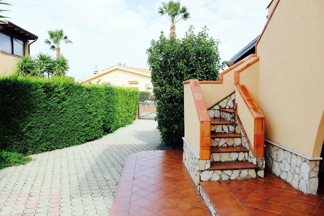 בית נופש קמפופליצ'ה די רוצ'לה Villa Aga איטליה